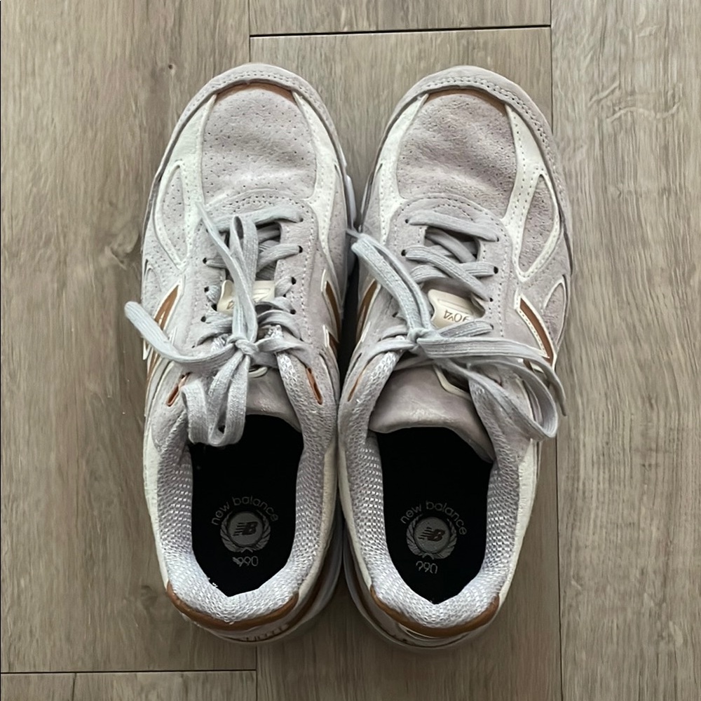 NEW BALANCE 990v4